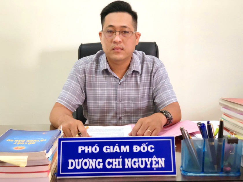 Ông Dương Chí Nguyện – Phó Giám đốc Trung tâm Trợ giúp pháp lý Nhà nước tỉnh Bạc Liêu trao đổi với phóng viên. Ông Dương Chí Nguyện – Phó Giám đốc Trung tâm Trợ giúp pháp lý Nhà nước tỉnh Bạc Liêu trao đổi với phóng viên.