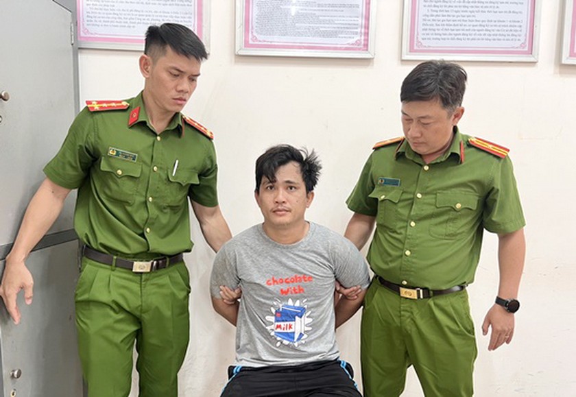 Đối tượng Bùi Minh Lợi tại cơ quan Công an.