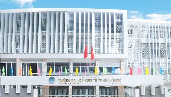 Điểm sàn trường Đại học Kinh tế TP HCM từ 18-20 điểm