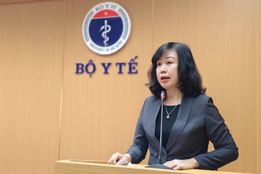 Bộ trưởng Bộ Y tế Đào Hồng Lan phát biểu tại hội nghị.