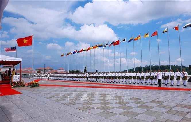Lễ đón Thủ tướng Phạm Minh Chính và Phu nhân thăm chính thức Malaysia. Ảnh: Dương Giang/TTXVN