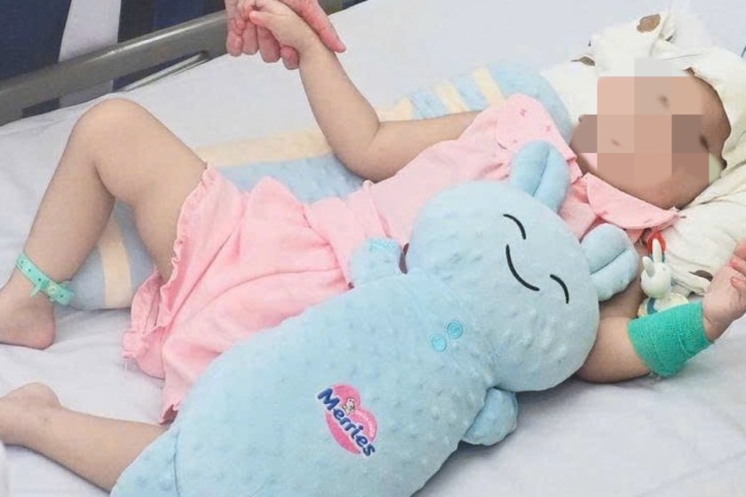 Bệnh nhi đang điều trị lao tại Bệnh viện Phổi Trung ương.