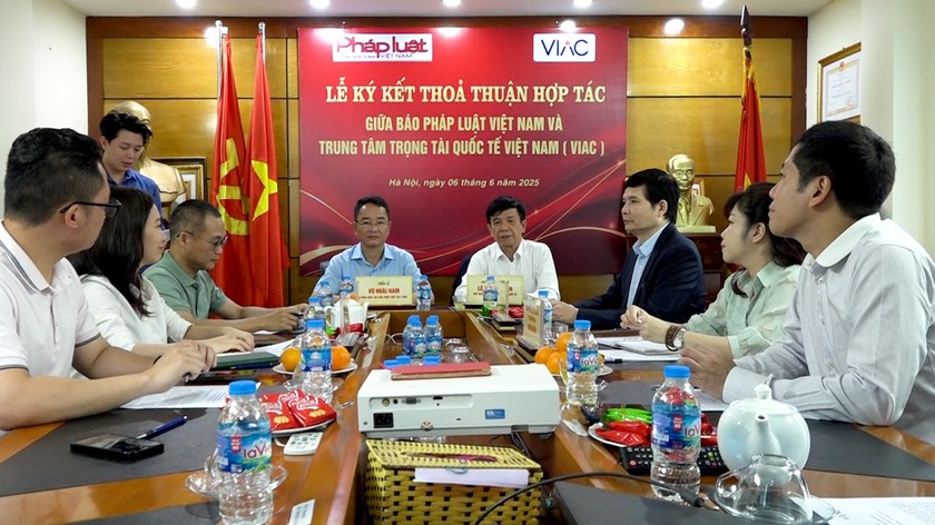 Toàn cảnh Lễ ký kết.