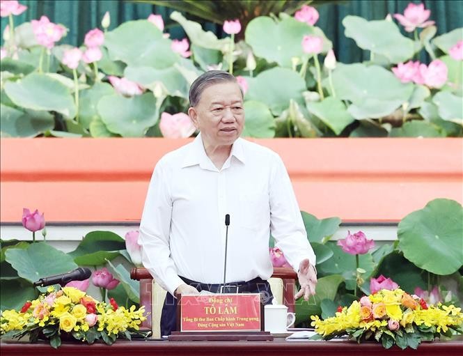 Tổng Bí thư Tô Lâm chủ trì buổi làm việc. Ảnh: Thống Nhất/TTXVN