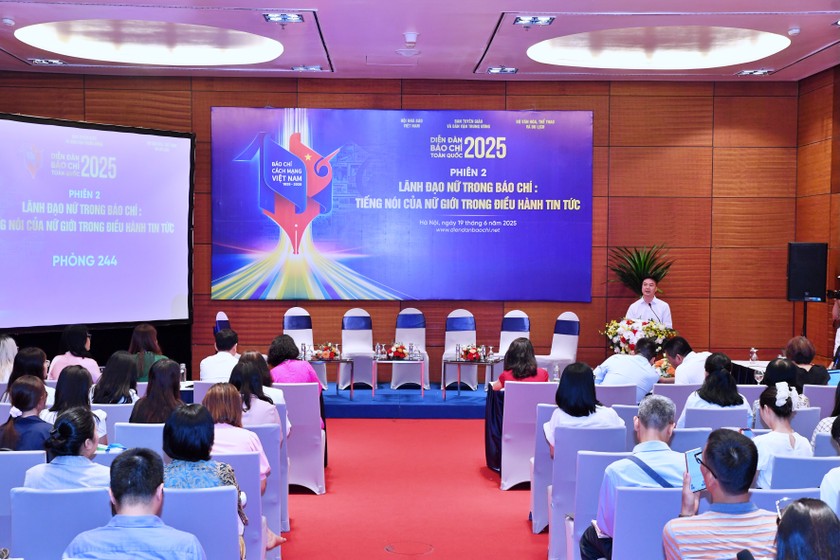 Phiên thảo luận chuyên sâu “Lãnh đạo nữ trong báo chí: Tiếng nói của nữ giới trong điều hành tin tức” diễn ra vào chiều 19/6.