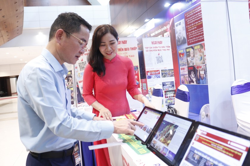 Năm nay, tất cả thông tin, hình ảnh của Báo đều được số hoá, đưa vào các phiên bản điện tử.
