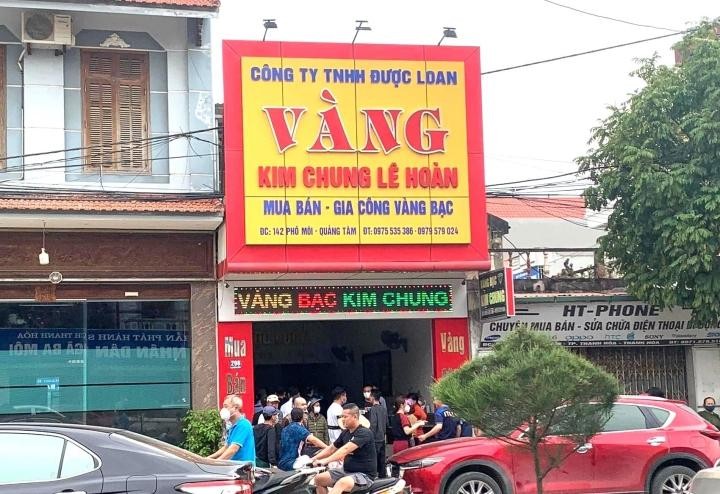 Tiệm vàng nơi xảy ra vụ cướp