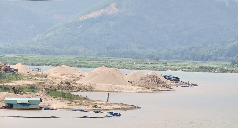 Khẩn trương khắc phục tồn tại, hạn chế tại các bãi tập kết cát, sỏi trên địa bàn tỉnh Thanh Hóa. Ảnh minh họa.
