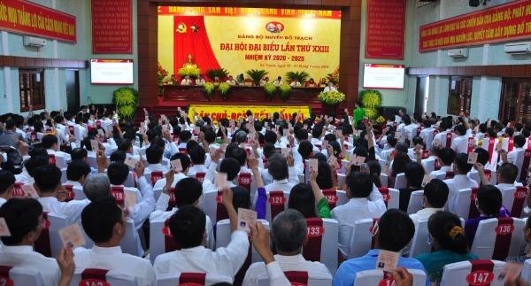 Đại hội đại biểu Đảng bộ huyện Bố Trạch lần thứ XXIII đã diễn ra nghiêm túc với tinh thần trách nhiệm cao. Ảnh: Phan Tứ