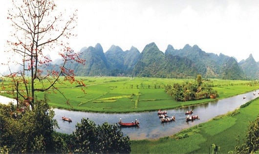 Tham quan di tích Chùa Hương 