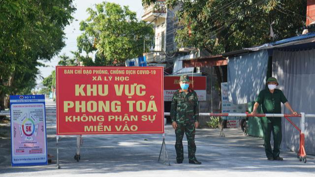 Thủ tướng yêu cầu các địa phương chủ động quyết định tiếp tục giãn cách theo Chỉ thị 16.