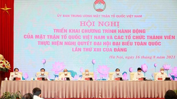 Tổng Bí thư Nguyễn Phú Trọng tham gia Đoàn Chủ tọa hội nghị trực tuyến toàn quốc triển khai chương trình hành động của Mặt trận Tổ quốc Việt Nam và các tổ chức thành viên thực hiện Nghị quyết Đại hội đại biểu toàn quốc lần thứ XIII của Đảng. Ảnh: Phương Hoa/TTXVN