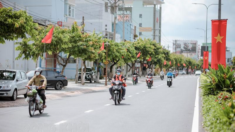 Nhiều địa phương đang từng bước trở lại trạng thái "bình thường mới" sau khi kiểm soát tốt dịch COVID-19. Ảnh minh họa: Báo Đồng Khởi