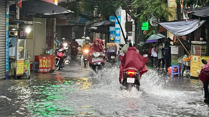 Đoạn đường Triều Khúc, Thanh Xuân