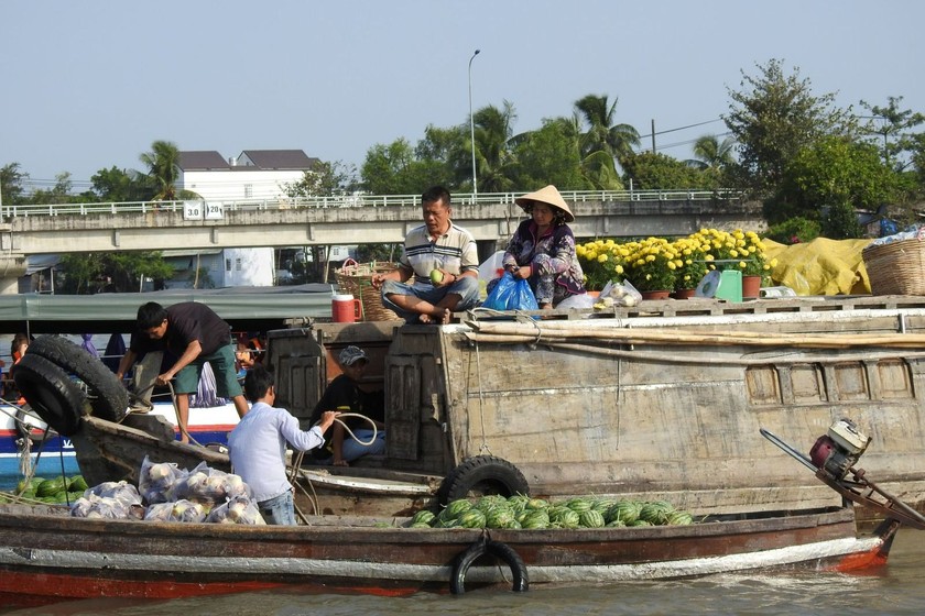 Chợ nổi Cái Răng đón Tết. (Nguồn ảnh: báo Cần Thơ)