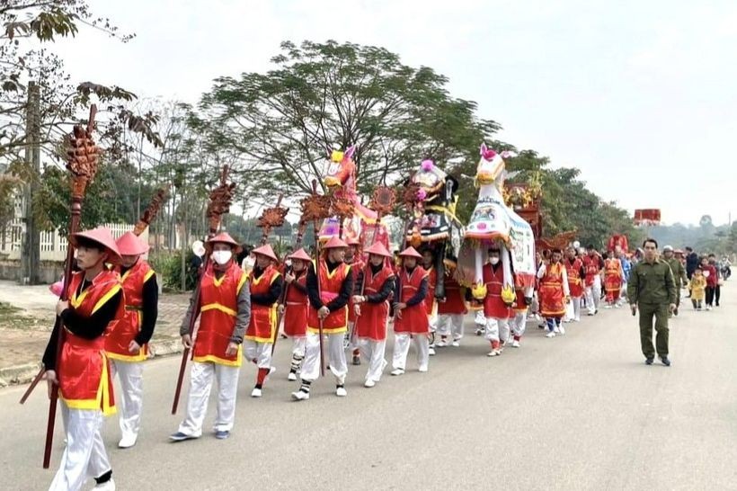 Đặc sắc nghi lễ rước Chúa gái. (ảnh: Long Sơn)