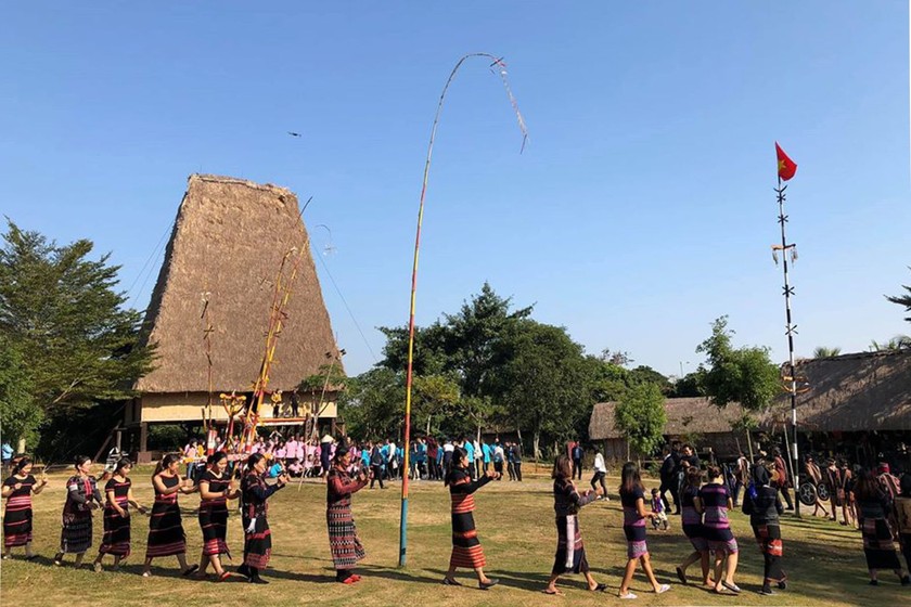 Thiết chế văn hóa, thể thao góp phần quan trọng hiện thực hóa chủ trương, đường lối của Đảng và Nhà nước về xây dựng một nền văn hóa Việt Nam tiên tiến, đậm đà bản sắc dân tộc. (Ảnh minh họa - Nguồn: Bộ VH,TT&DL )