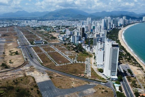 Sân bay Nha Trang cũ nằm ở trung tâm TP Nha Trang. (Ảnh: Tiến Trần)