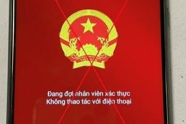 Người đàn ông ở Hà Nội mất gần nửa tỷ vì tải phần mềm dịch vụ công 'giả mạo'