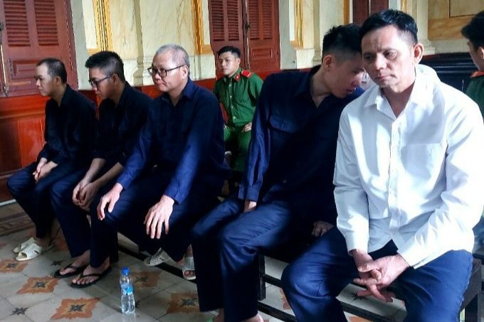Các bị cáo tại phiên xử. (Ảnh: Trần Tiến)