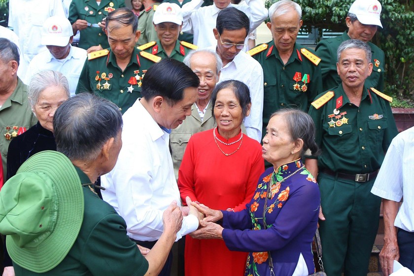 Thứ trưởng Bộ LĐ-TB&XH Nguyễn Bá Hoan gặp mặt đại biểu người có công tỉnh Nam Định ngày 8/7/2024. (Ảnh minh họa - Nguồn: Bộ LĐ-TB&XH)