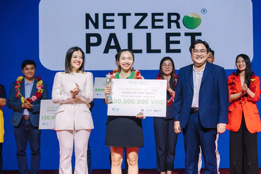 Sản phẩm NetZero Pallet của AirX Carbon giành giải nhất bảng Việt Nam cuộc thi Start-up Wheel 2024. (Ảnh: BTC) 