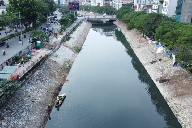 Một đoạn sông Tô Lịch hiện tại. (Ảnh: Văn Sơn)