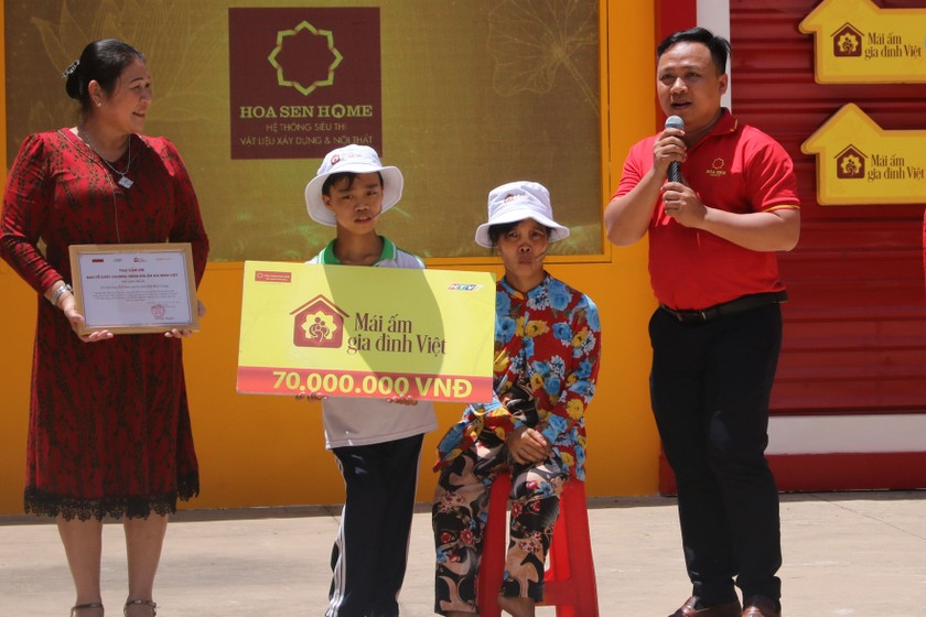 Tiếp lửa những số phận bất hạnh