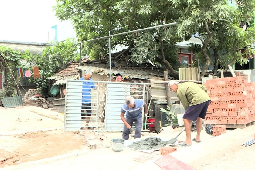 Một trong số các hộ nghèo, cận nghèo thuộc diện được hỗ trợ xây sửa nhà tại Thái Bình. (Ảnh: Hải Anh)