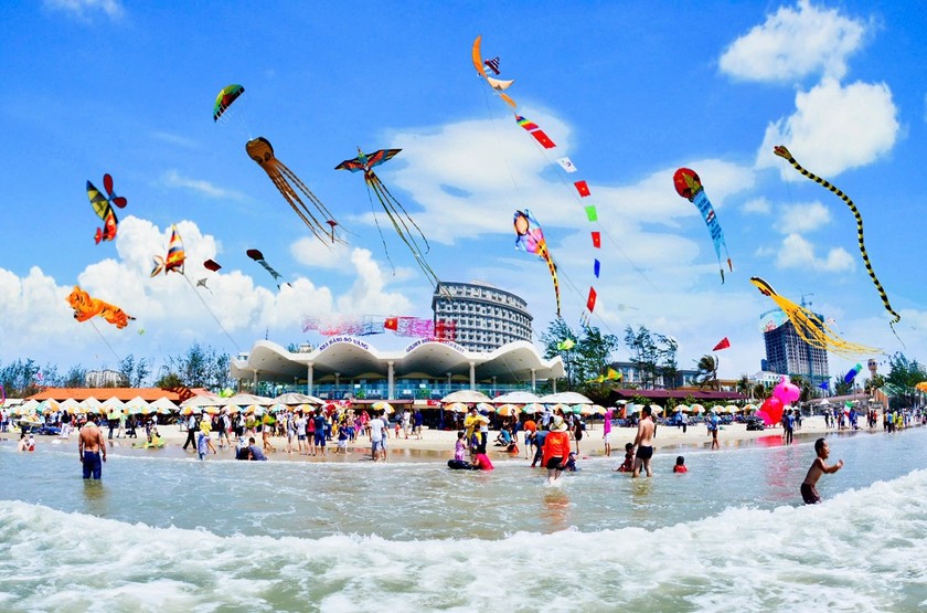 Du lịch là ngành kinh tế chủ lực của Vũng Tàu. 