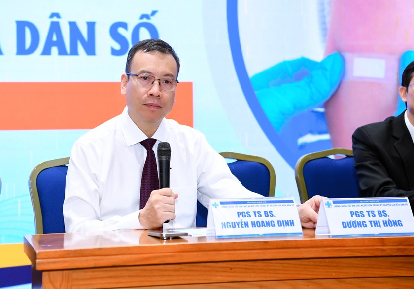 PGS.TS.BS. Nguyễn Hoàng Định - Phó Giám Đốc Bệnh viện Đại học Y Dược TP HCM.