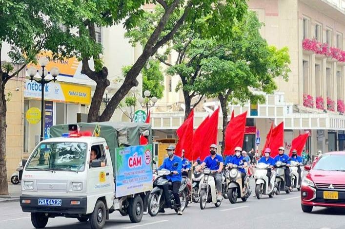 Đoàn xe tuyên truyền lưu động về hoạt động phòng, chống tác hại thuốc lá, thuốc lá điện tử.