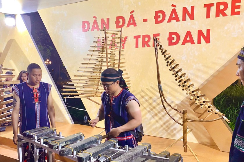 Cần có sự liên kết giữa các tỉnh, địa phương, Việt Nam với bạn bè quốc tế để lan tỏa nét đẹp và phát triển công nghiệp văn hóa. (Nguồn: PV)