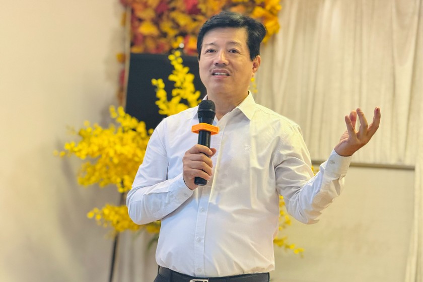 Ông Vũ Mạnh Cường - Giám đốc Trung tâm Truyền thông Giáo dục sức khỏe Trung ương chia sẻ tại buổi tập huấn (Ảnh: PV)
