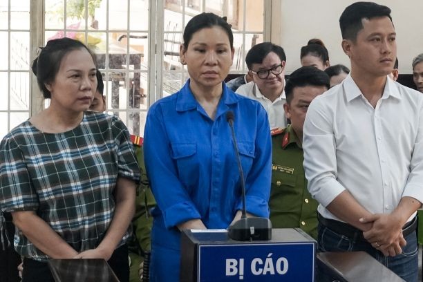 Ba bị cáo tại phiên tòa. (Ảnh: H.Trường)