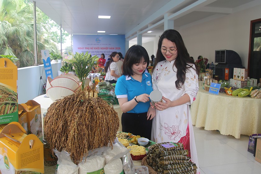 Hội LHPN tỉnh Phú Thọ tổ chức Ngày hội phụ nữ sáng tạo khởi nghiệp nhằm quảng bá các sản phẩm tiêu biểu của hội viên, phụ nữ trên địa bàn tỉnh. (Nguồn: Báo Phú Thọ) 