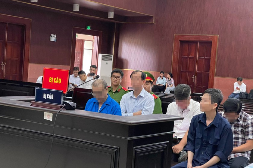 Các bị cáo tại phiên phúc thẩm. (Ảnh: B.Yên) 