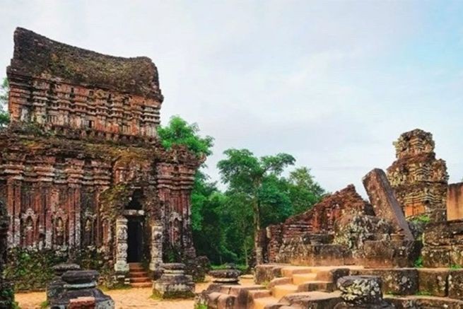 Di tích quốc gia đặc biệt Khu đền tháp Mỹ Sơn.