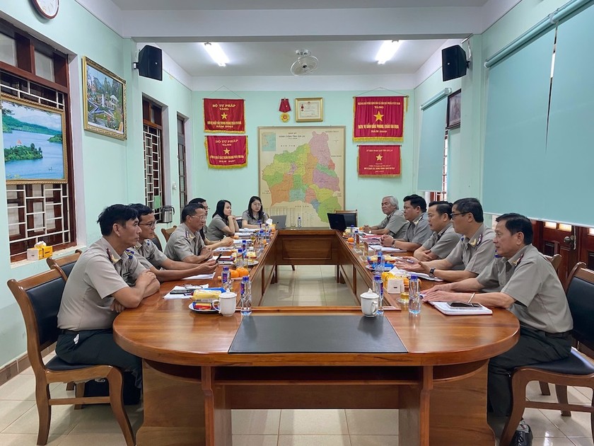 Cục Thi hành án dân sự tỉnh Gia Lai và Bình Định gặp mặt thống nhất bàn về công tác tổ chức bộ máy sau sát nhập. 