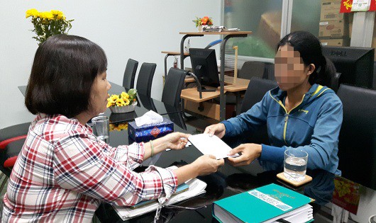 Gửi con tại nhà trẻ tự phát, người mẹ nhận về... thi thể lạnh ngắt