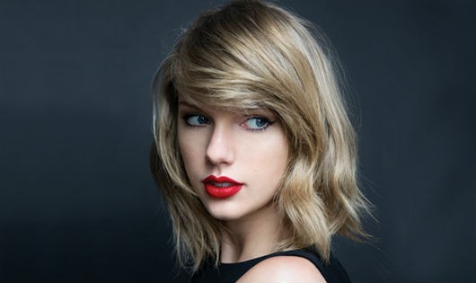 Taylor Swift mang bầu?