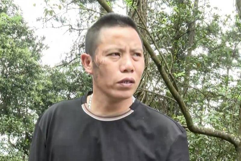 Lái xe Nguyễn Văn Tư vào thời điểm xe ô tô khách vừa bị lật. (Ảnh - Công an Vĩnh Phúc)