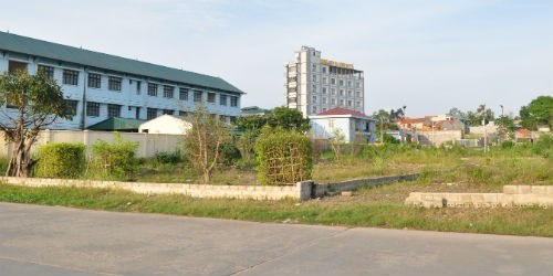 Vụ sai phạm đất đai ở TP. Hạ Long: Cho thành phố vừa “đá bóng vừa thổi còi“?