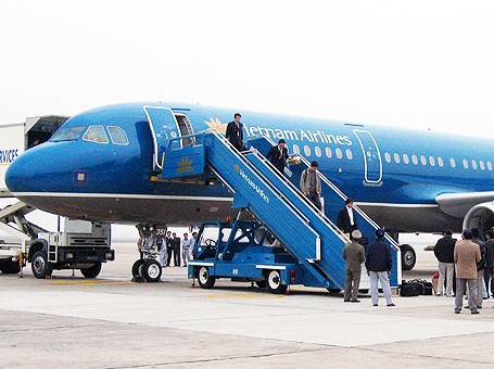 Bức xúc với Vietnam Airlines, nguyên ĐBQH gửi thư cho Bộ trưởng Thăng