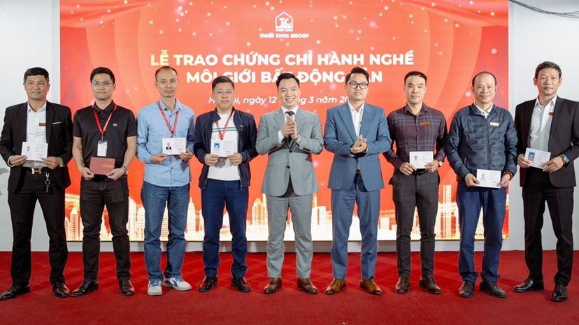 Thiên Khôi Group tổ chức ‘Lễ trao chứng chỉ Hành nghề Môi giới Bất động sản’ 