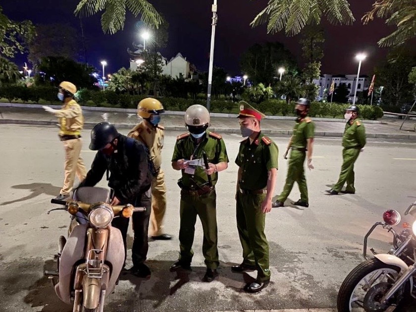 UBND TP Hải Phòng chỉ đạo xử lý nghiêm các trường hợp không thực hiện quy định phòng chống dịch COVID-19.