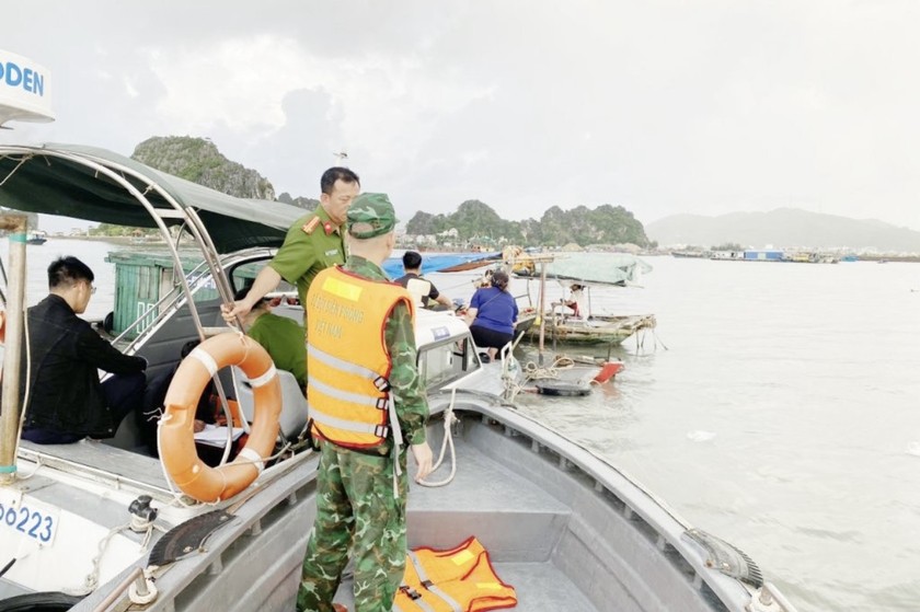 Tàu cá chìm khiến ông H tử vong trong khoang lái.