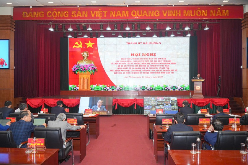 Quang cảnh hội nghị.