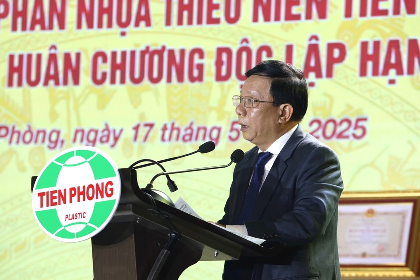 Công ty CP Nhựa Thiếu niên Tiền Phong đón nhận Huân chương Độc lập hạng Nhất ảnh 3