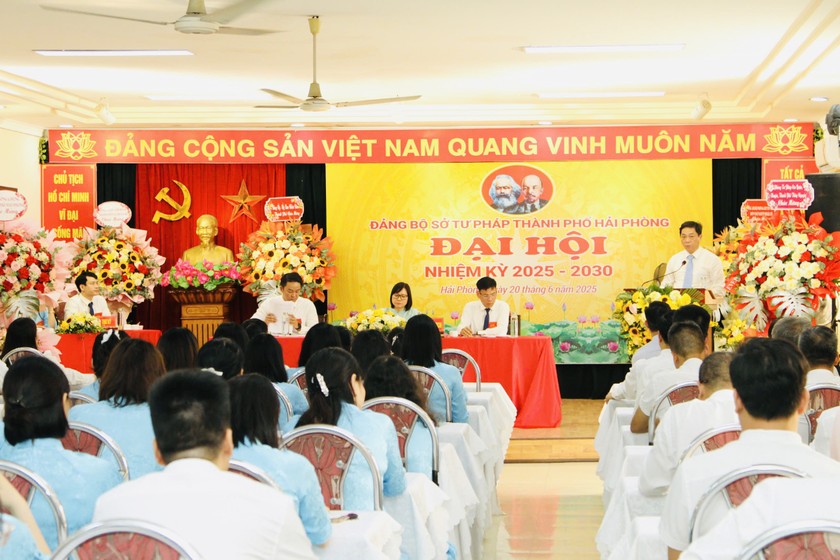 Toàn cảnh đại hội.